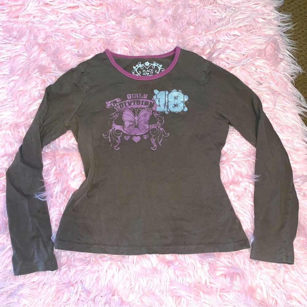 Cute Y2K graphic long sleeve 🍩